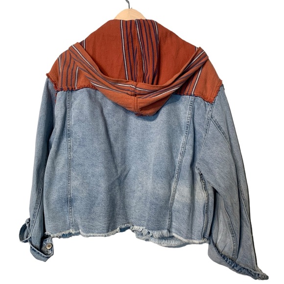 FREE PEOPLE | NWOT Baja Hooded Distressed Denim Jacket - Picture 7 of 13